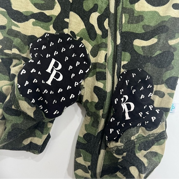 Posh Peanut Camo 9-12m footie - Picture 6 of 9